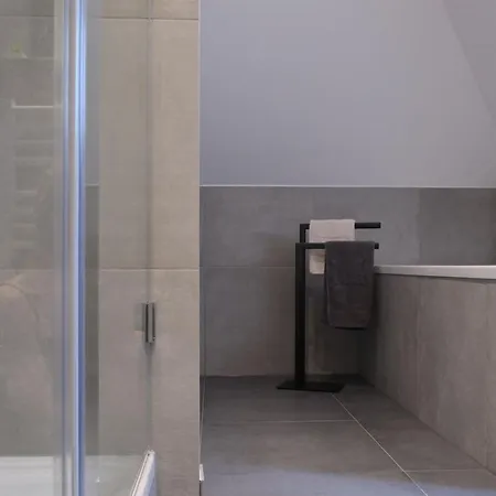 Ums Eck Moderne Am Hainer Apartman Neukieritzsch