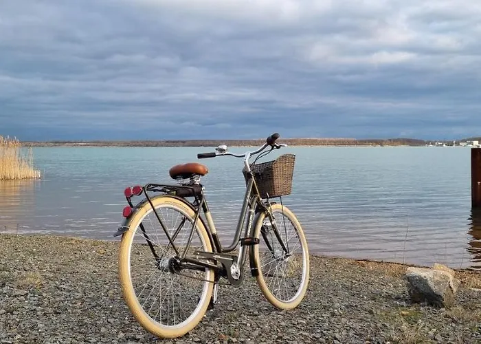 Ums Eck Moderne Am Hainer شقة Neukieritzsch