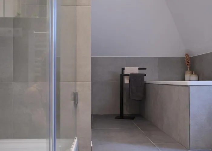 Ums Eck Moderne Am Hainer شقة Neukieritzsch