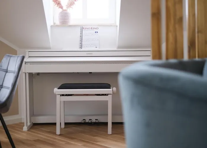 Ums Eck Moderne Am Hainer * Neukieritzsch